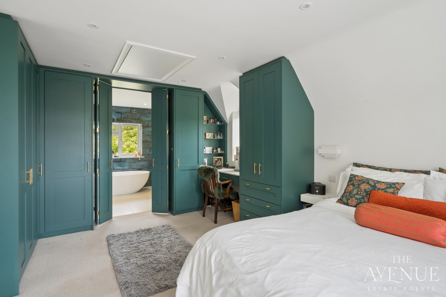 4 bed detached house for sale in A Beautiful Family Home in Oxfordshire - Property Image 21