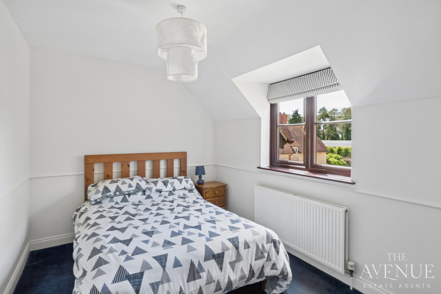 5 bed detached house for sale in Spacious Family Home - Berrick, Oxfordshire 18