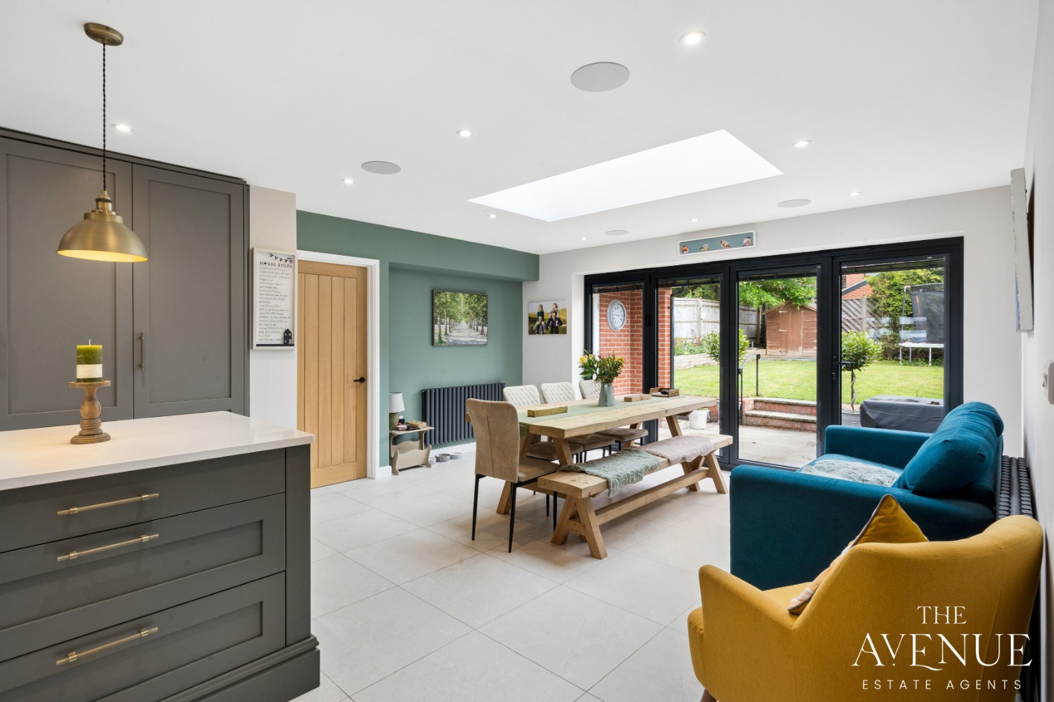 4 bed detached house for sale in Superb Family Home - Brightwell cum Sotwell, Oxfordshire - Property Image 4