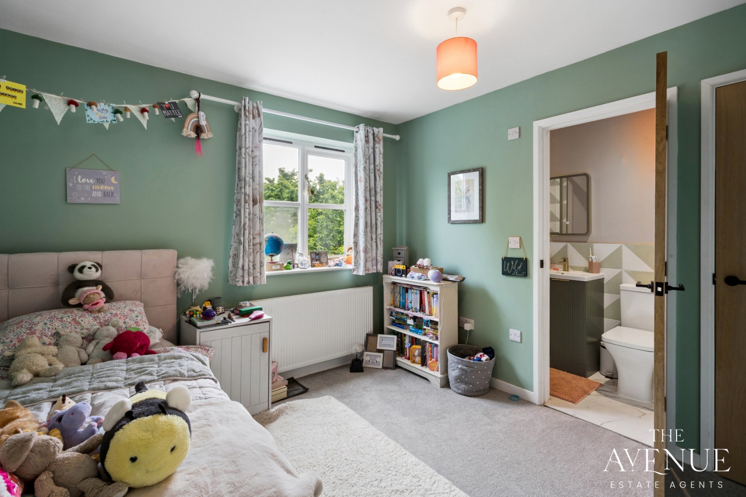 4 bed detached house for sale in Superb Family Home - Brightwell cum Sotwell, Oxfordshire 14