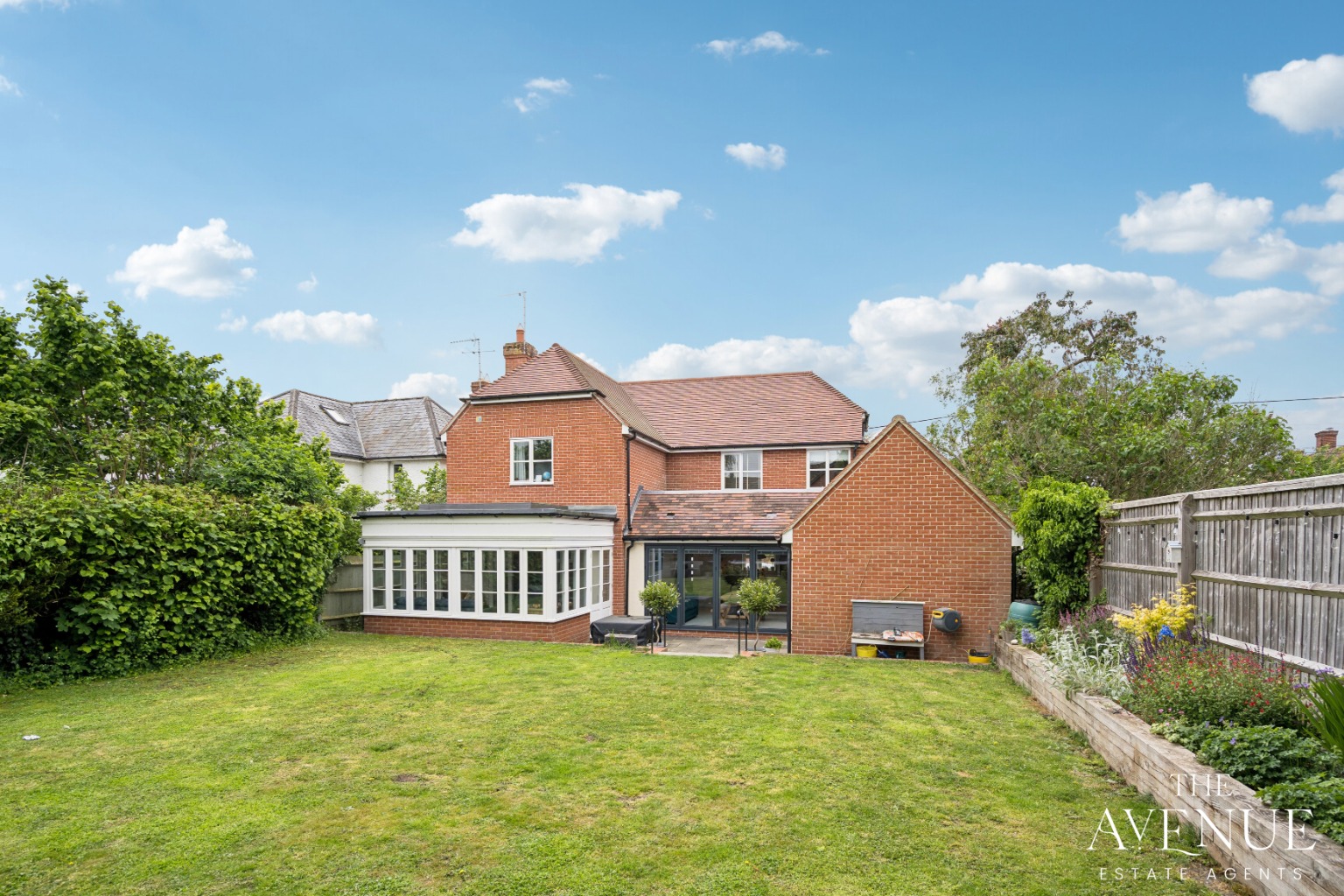 4 bed detached house for sale in Superb Family Home - Brightwell cum Sotwell, Oxfordshire - Property Image 10