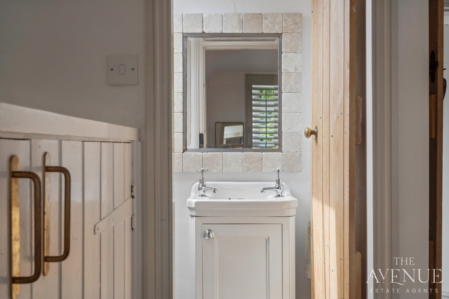 3 bed semi-detached house for sale in Stylish Character Cottage -Warborough, Oxfordshire 16