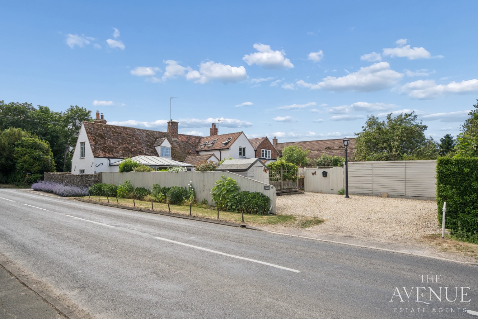 3 bed semi-detached house for sale in Stylish Character Cottage -Warborough, Oxfordshire 12
