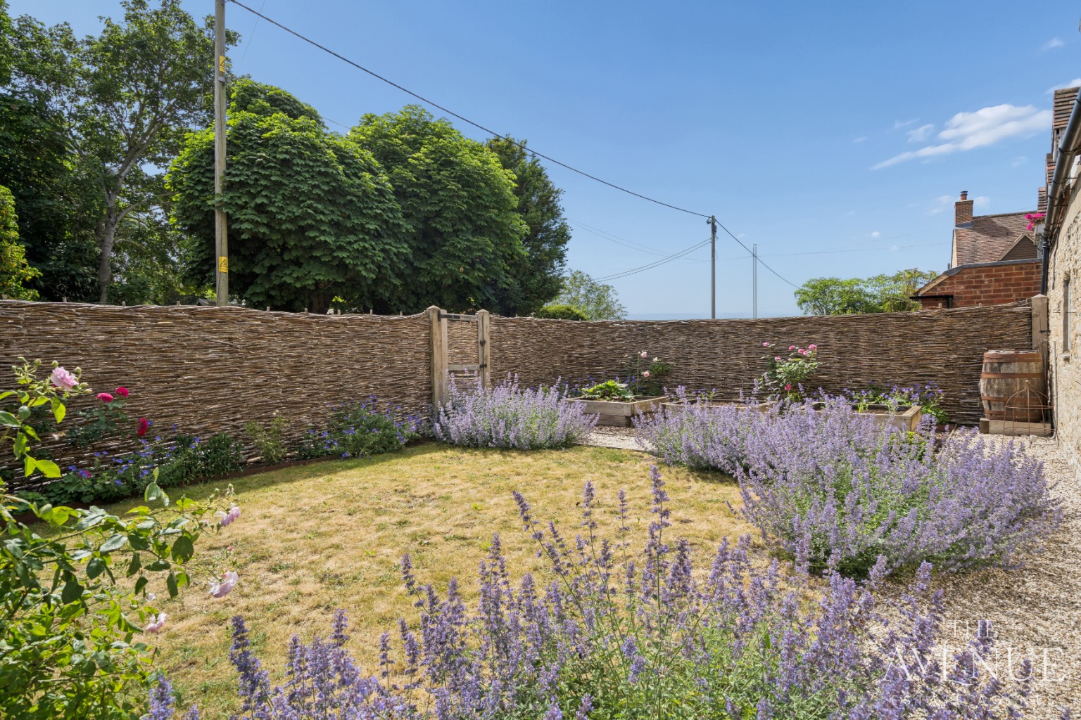 3 bed semi-detached house for sale in Stylish Character Cottage -Warborough, Oxfordshire 10