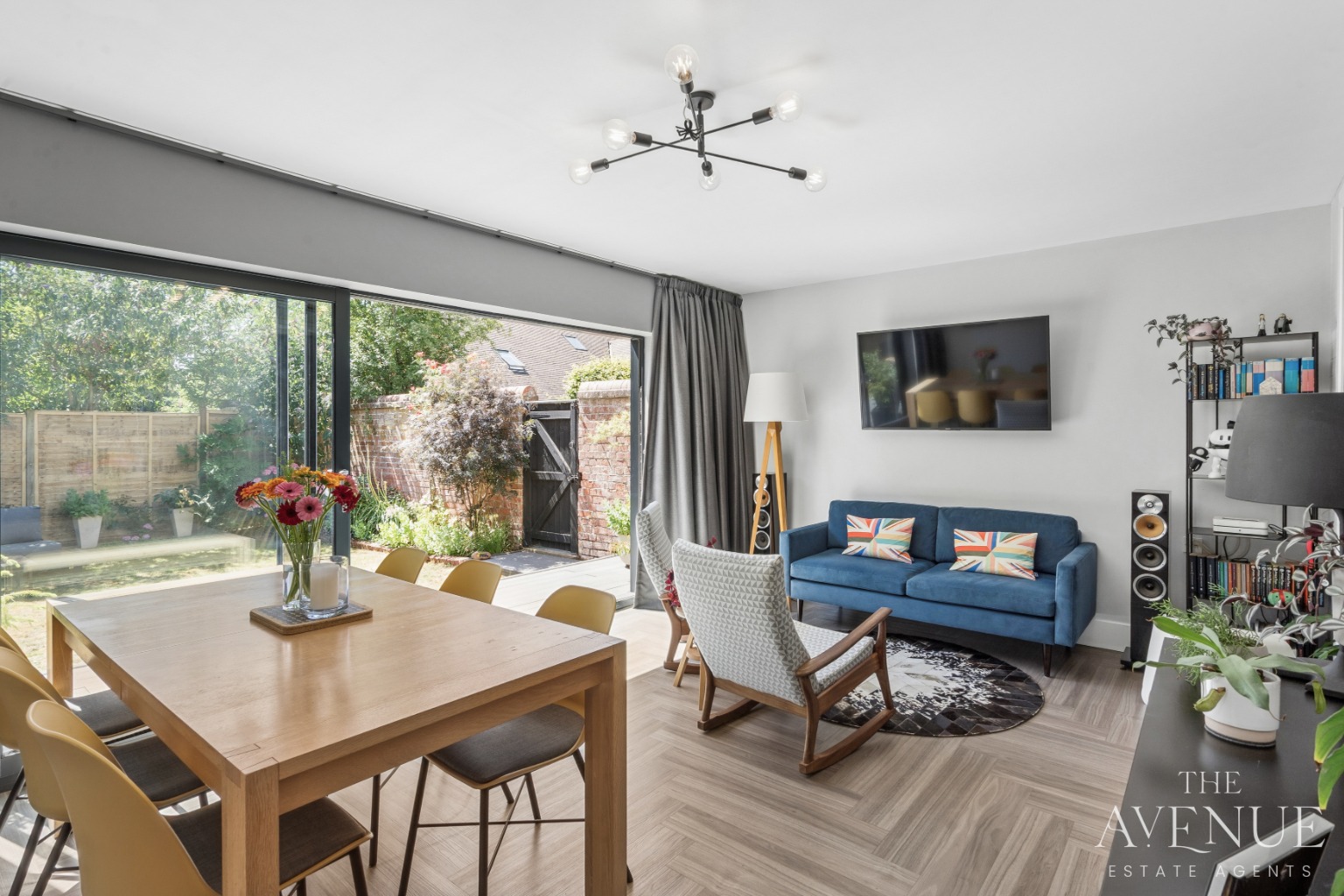 3 bed semi-detached house for sale in Beautifully Modern Victorian Cottage - Moulsford  - Property Image 4