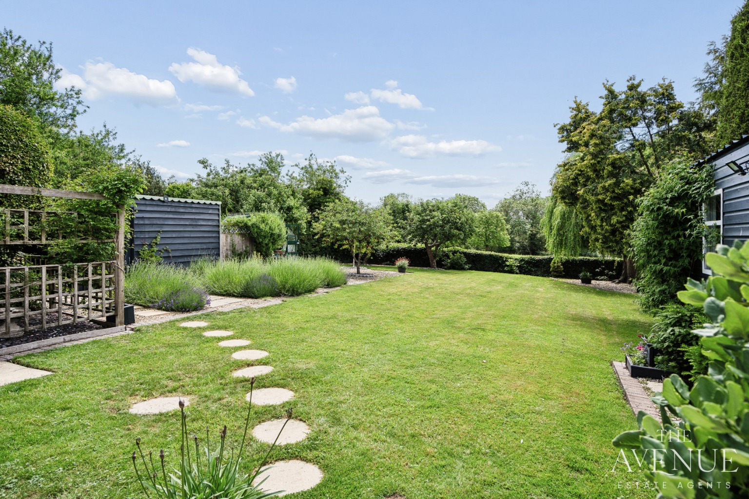 4 bed detached house for sale in Countryside Views + 0.29 acre plot - Newington, Oxfordshire 14