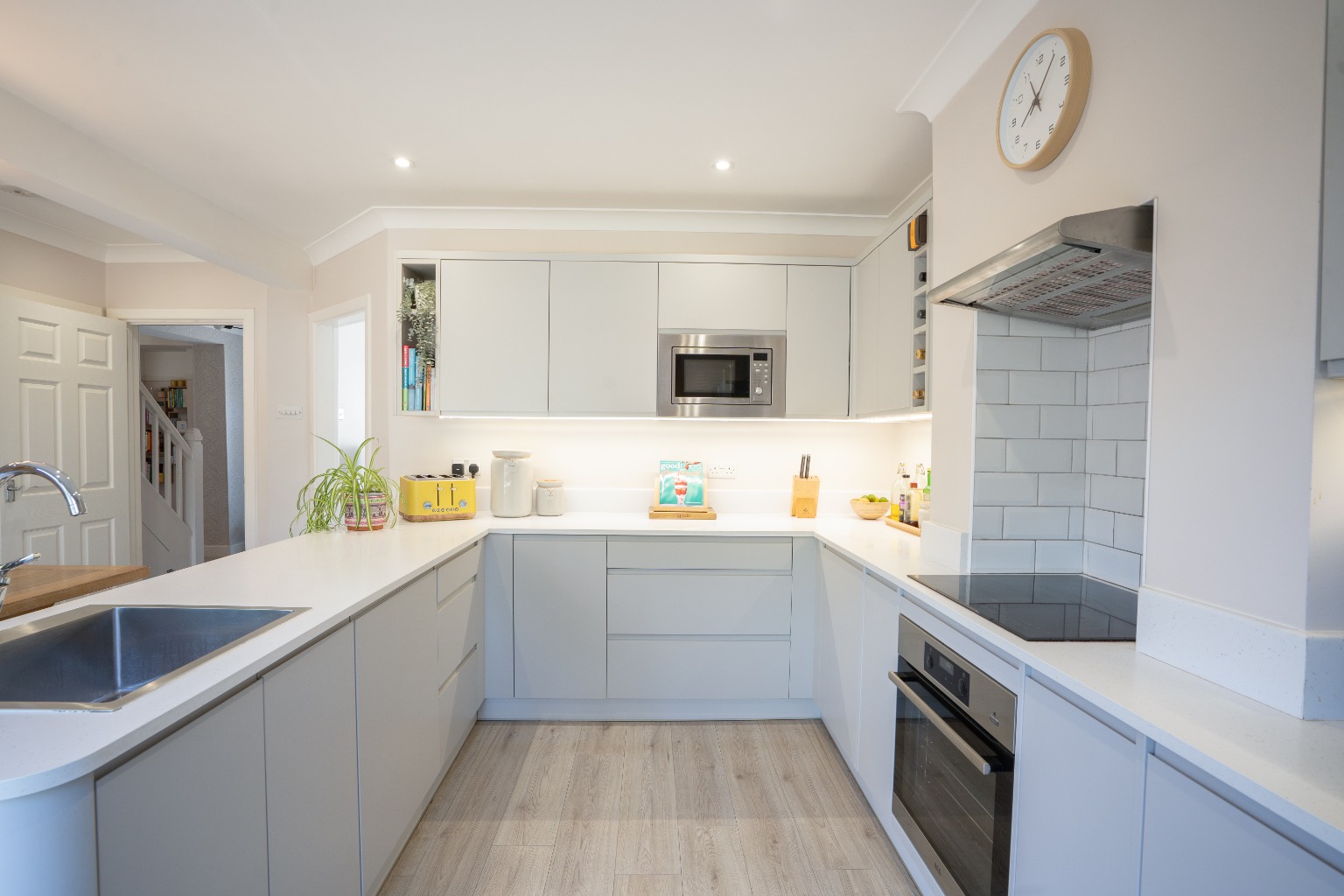 4 bed semi-detached house for sale in Superb Family Home Close to Town & Station  - Property Image 7