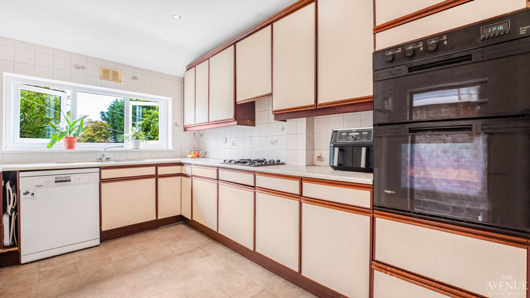 4 bed semi-detached house for sale in Russell Road, Hall Green, Birmingham, West Midlands, B28 8SE  - Property Image 4