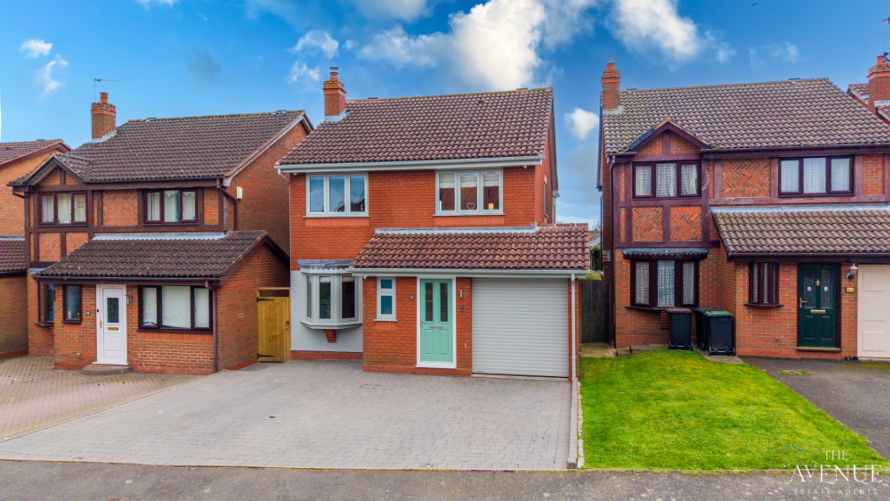 4 bed detached house for sale in Riverside Close, Lickey End, Bromsgrove, Worcestershire, B60 1NJ  - Property Image 1