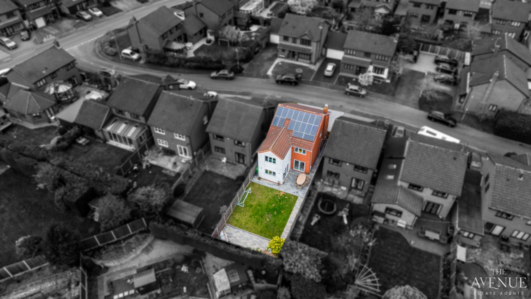 4 bed detached house for sale in Riverside Close, Lickey End, Bromsgrove, Worcestershire, B60 1NJ  - Property Image 2