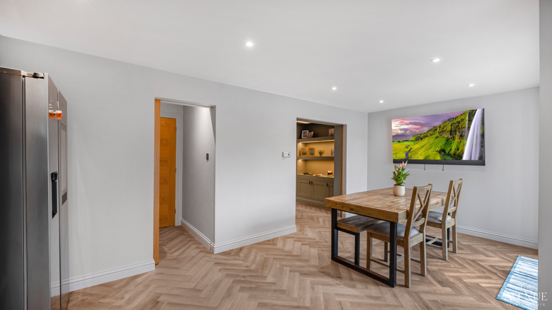 4 bed detached house for sale in Riverside Close, Lickey End, Bromsgrove, Worcestershire, B60 1NJ  - Property Image 6