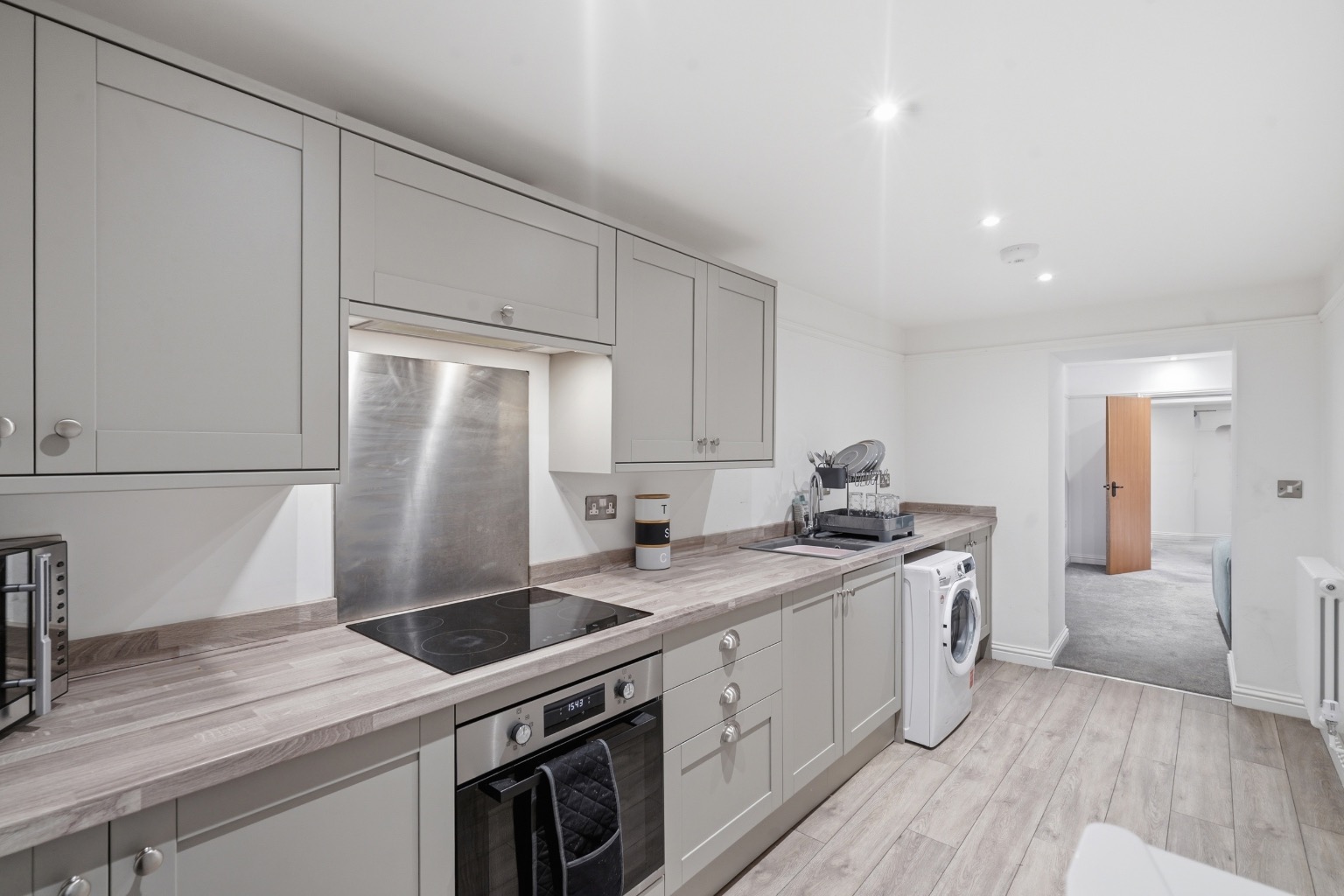 3 bed flat to rent in Woodfield House, 104 Bewdley Road, Kidderminster, Worcestershire, DY11  - Property Image 7