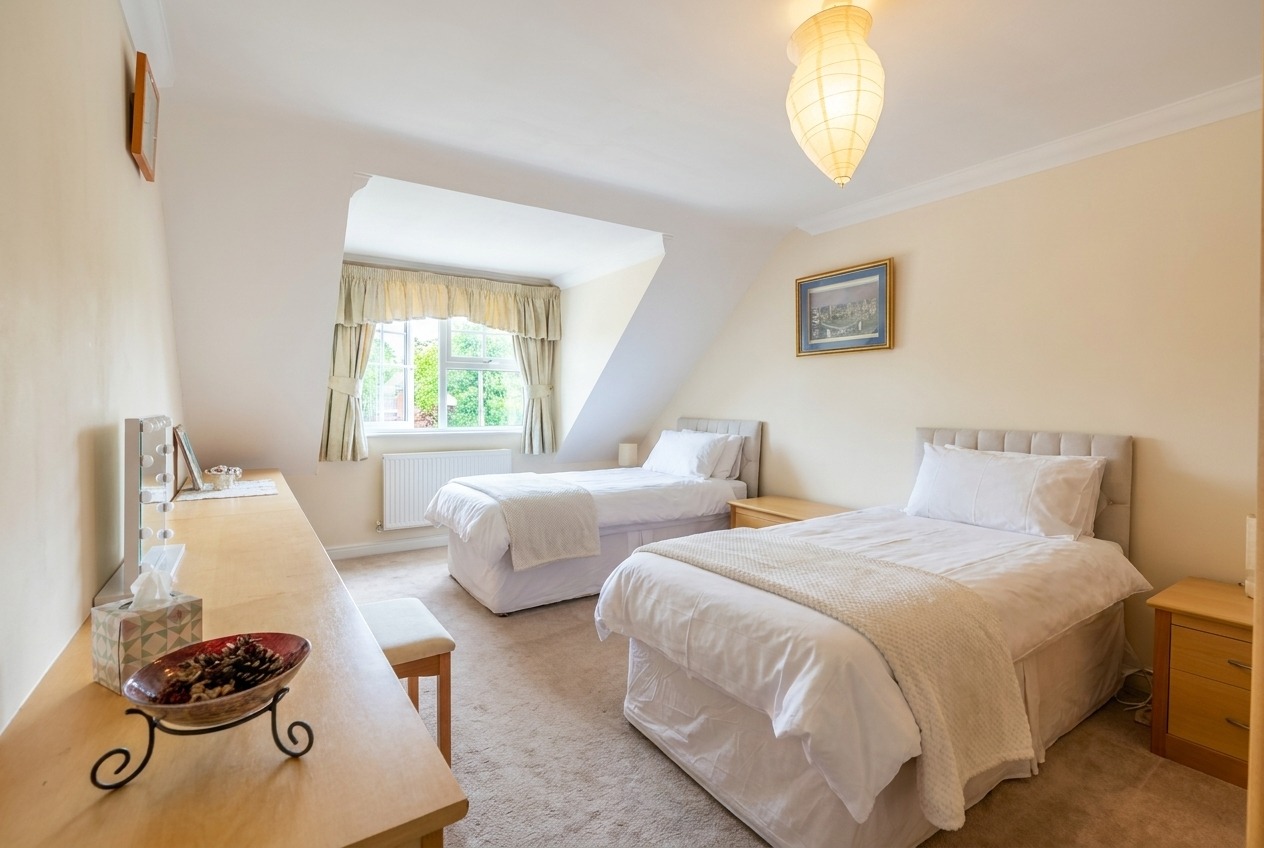 4 bed detached house for sale in Peterbrook Road, Shirley, Solihull, Worcestershire, B90 - Property Image 9