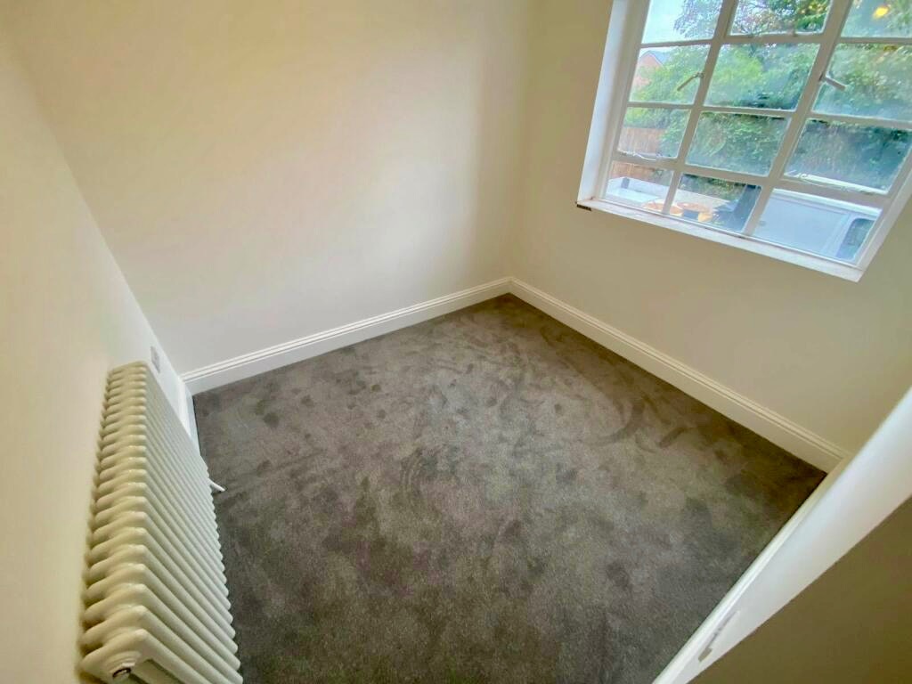 2 bed flat to rent in Woodfield House, 104 Bewdley Road, Kidderminster, Worcestershire, DY11 3