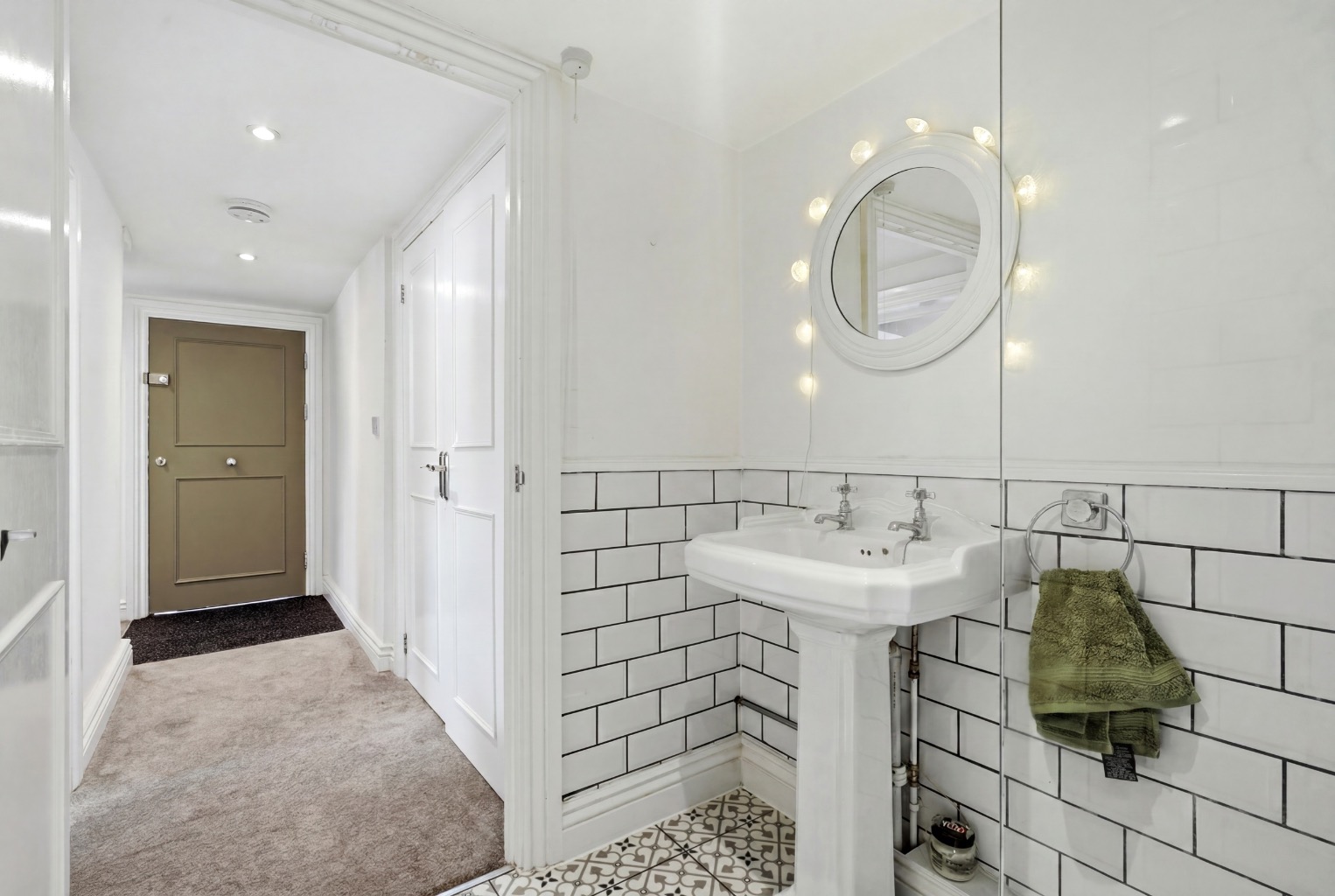 1 bed flat to rent in 22-24 High Street, Bromsgrove, Worcestershire, B61 8