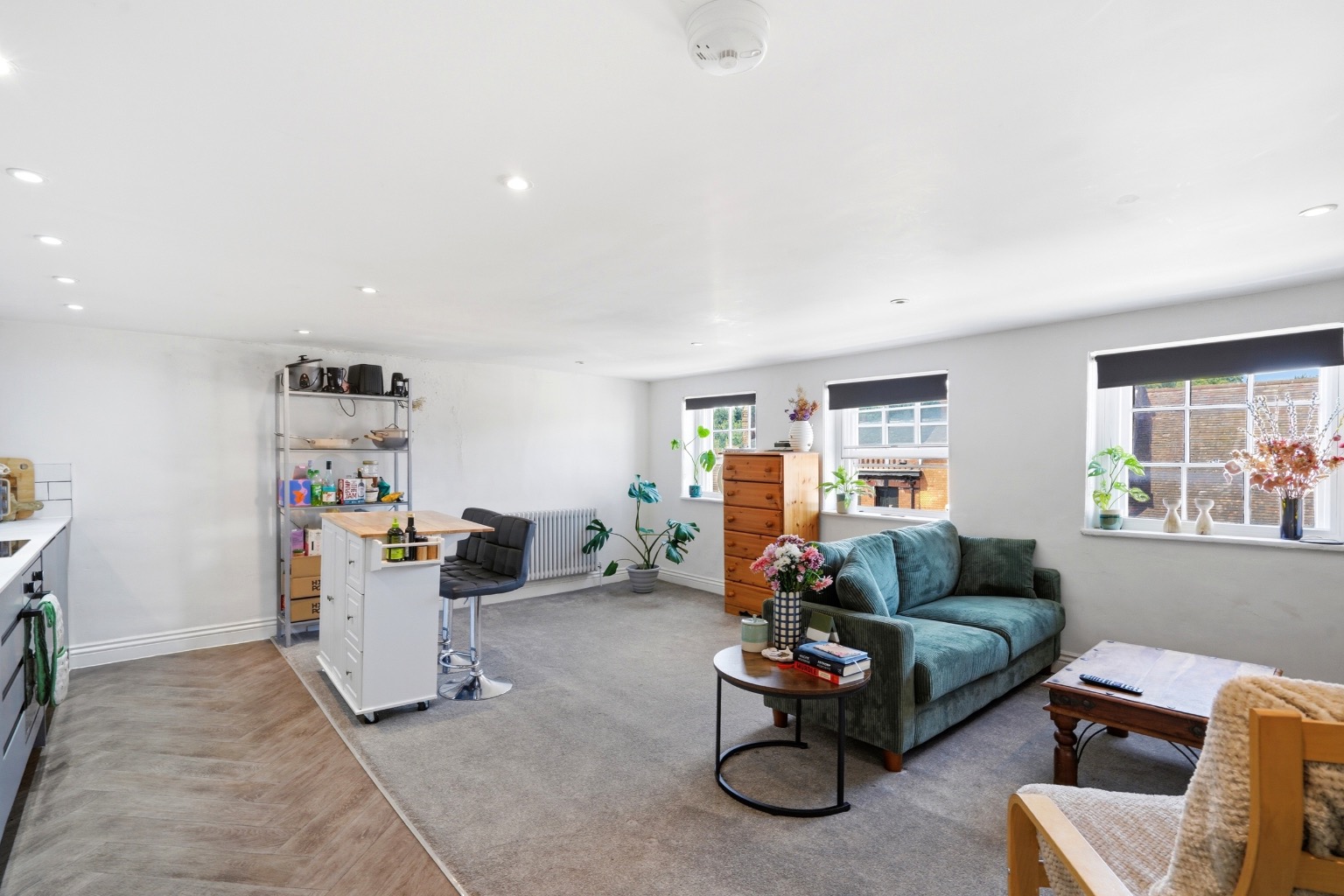 1 bed flat to rent in 22-24 High Street, Bromsgrove, Worcestershire, B61 - Property Image 1