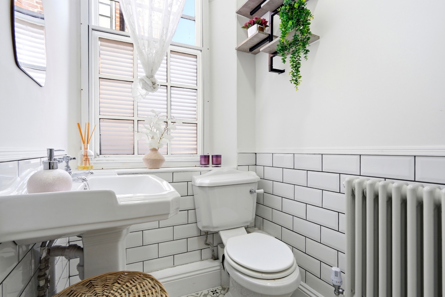 1 bed flat to rent in Flat 22-24 High Street, Bromsgrove, Worcestershire, B61 7