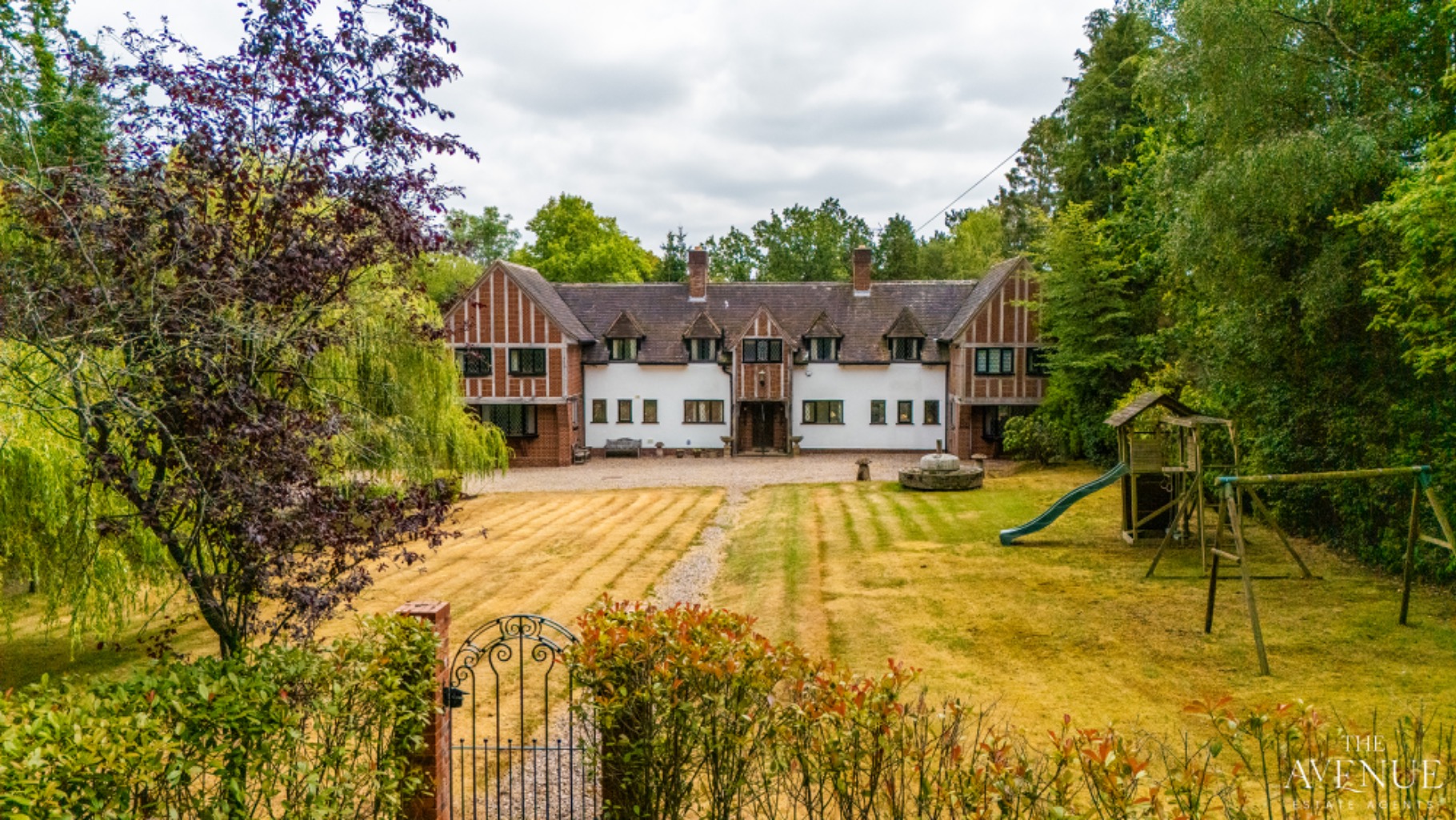 5 bed detached house for sale in Linthurst Road, Barnt Green, Birmingham, Worcestershire, B45 8JJ 32