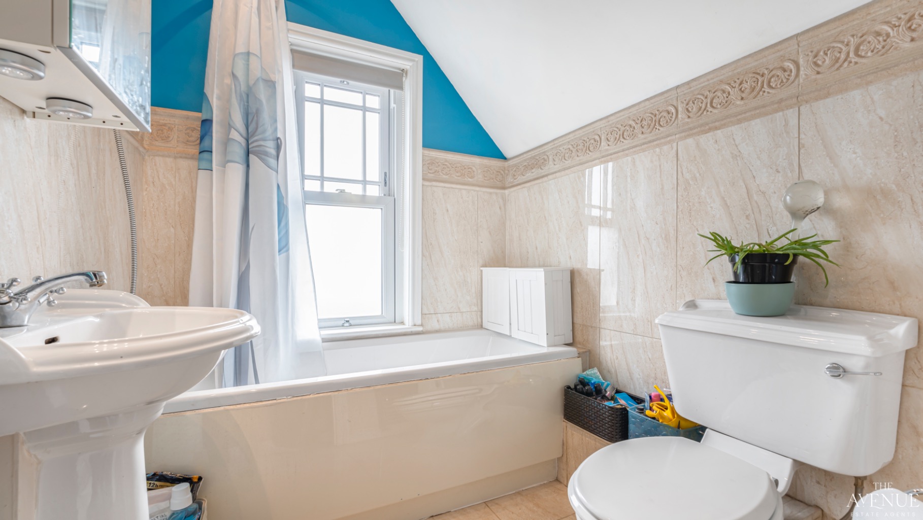 5 bed semi-detached house for sale in The Crescent, Bromsgrove, Worcestershire, B60 2DF - Property Image 19
