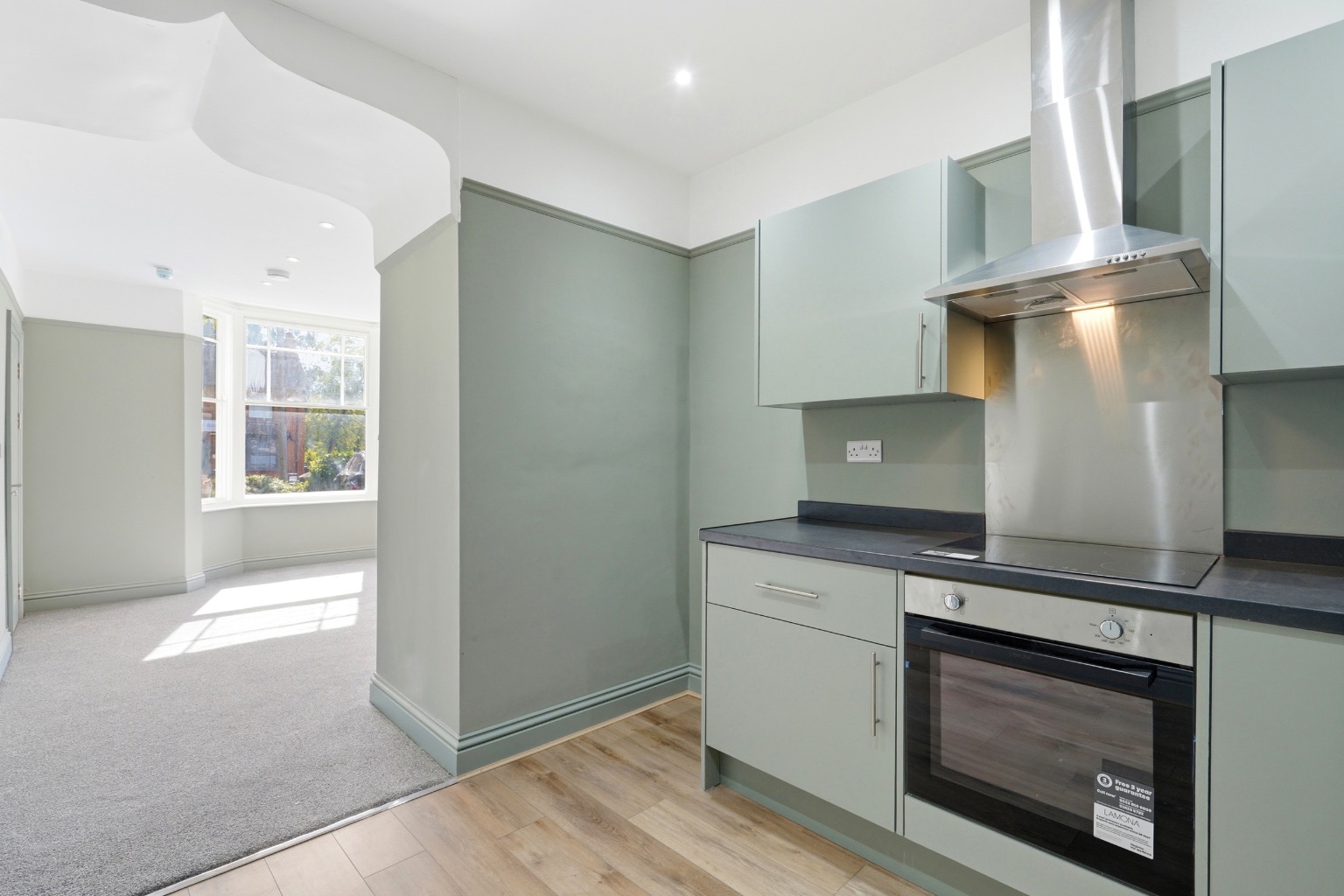 1 bed ground floor flat to rent in Oak Cottage Place, 13 New Road, Bromsgrove, Worcestershire, B60 2JG 5