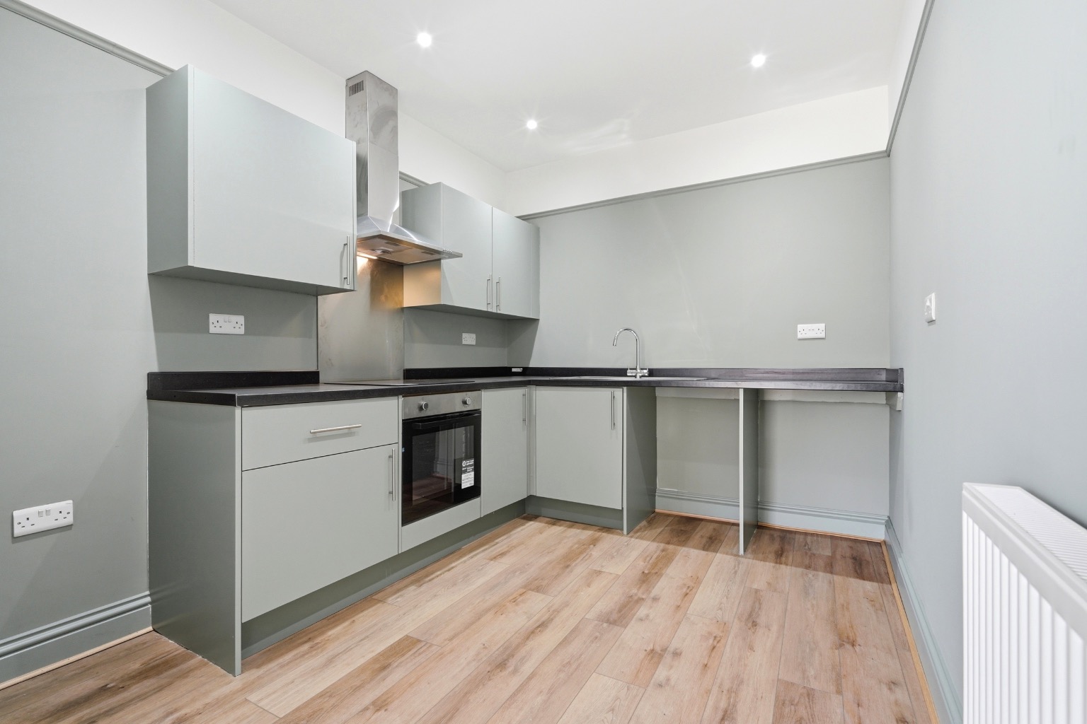 1 bed ground floor flat to rent in Oak Cottage Place, 13 New Road, Bromsgrove, Worcestershire, B60 2JG 6