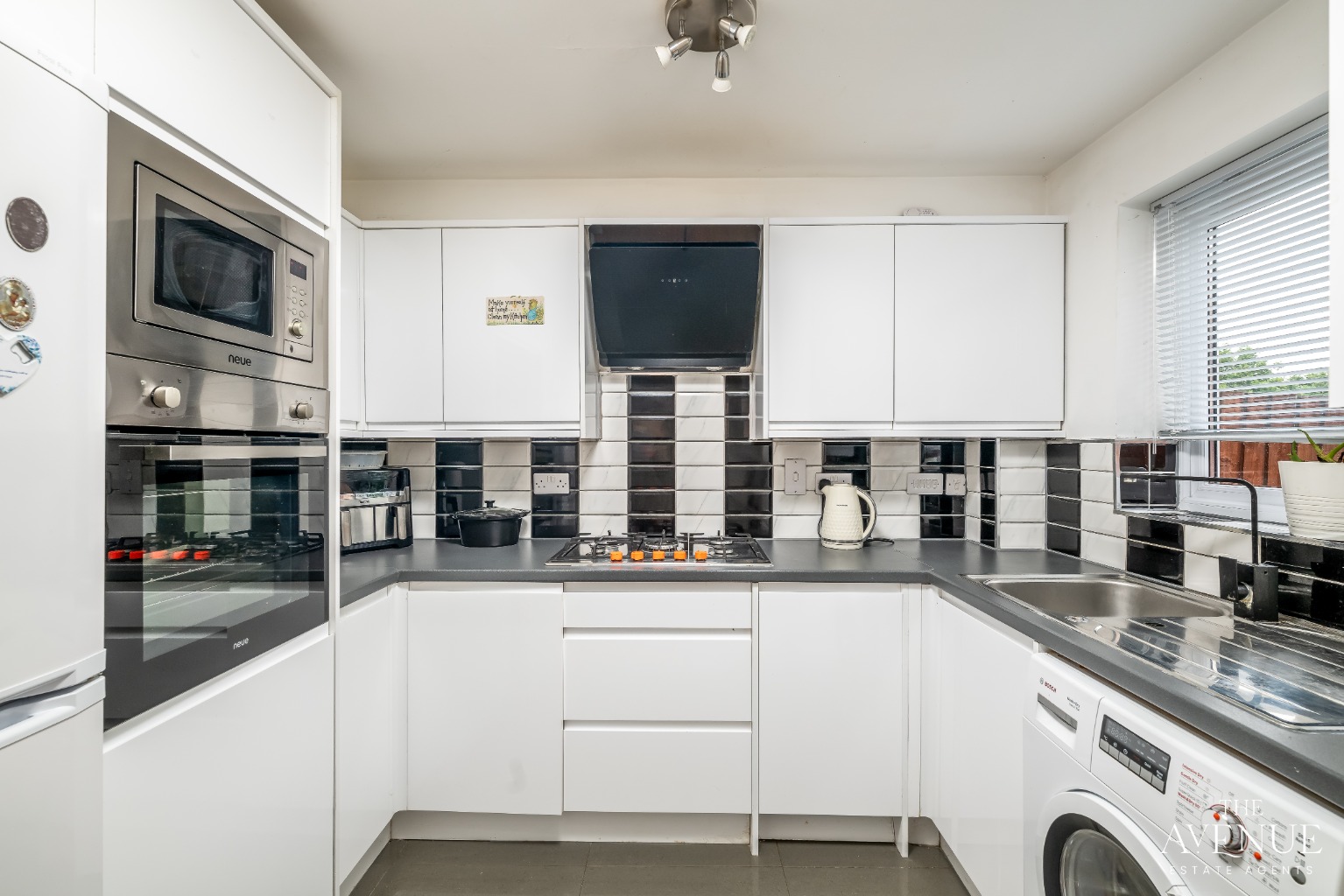 3 bed end of terrace house for sale in Celtic Close, Higham Ferrers, NN10 8NX 8