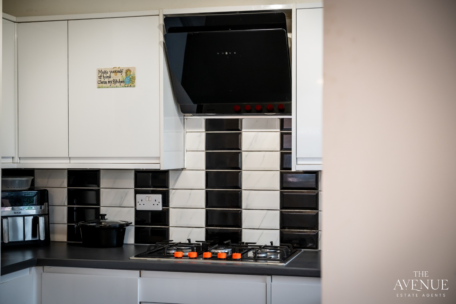3 bed end of terrace house for sale in Celtic Close, Higham Ferrers, NN10 8NX - Property Image 10