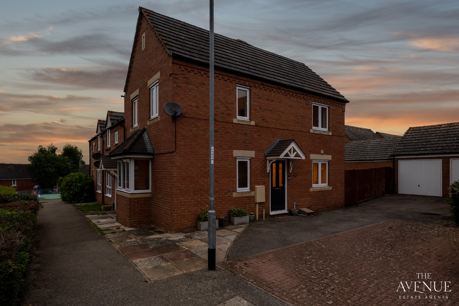 3 bed end of terrace house for sale in Celtic Close, Higham Ferrers, NN10 8NX - Property Image 40