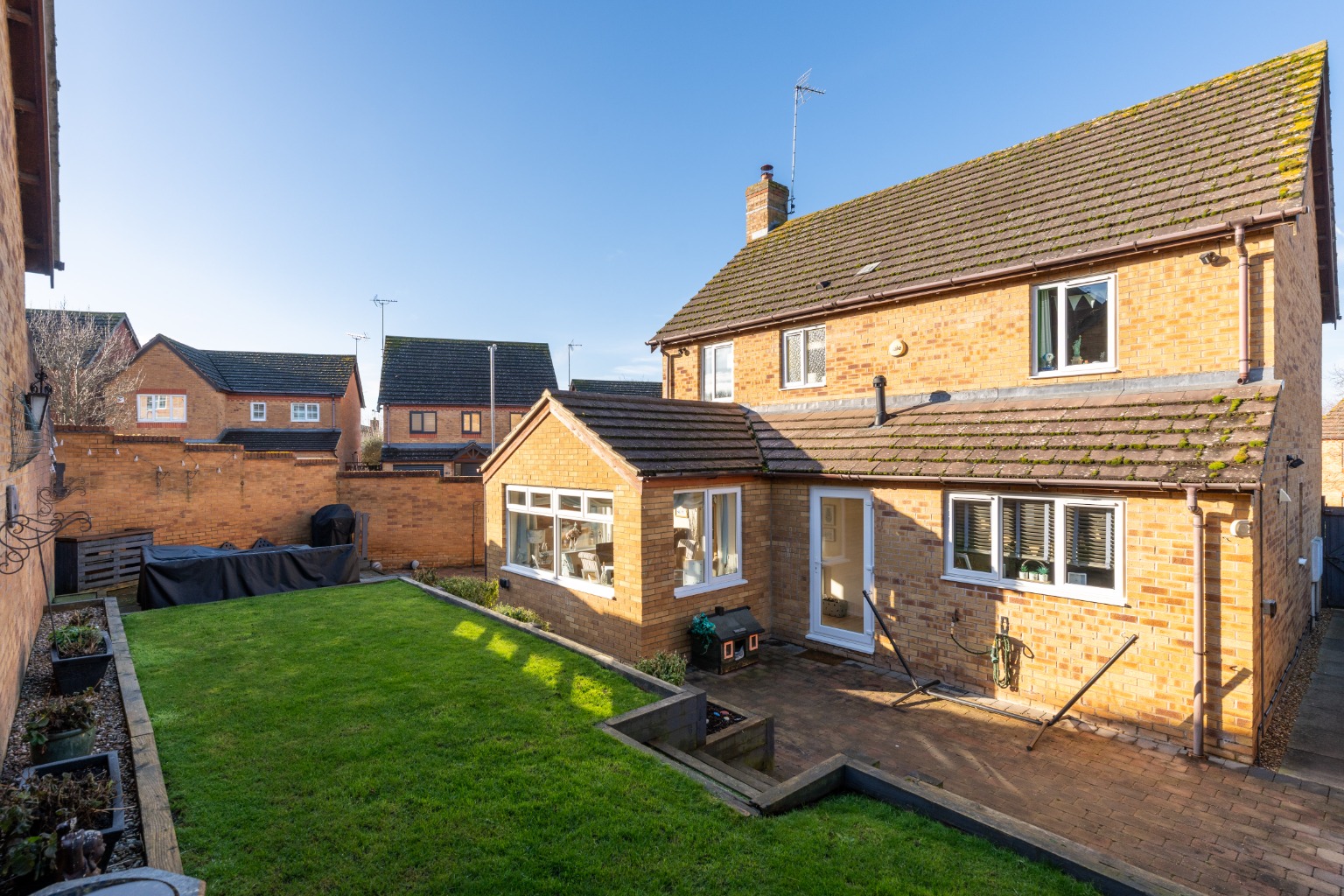 4 bed detached house for sale in Coniston Close, Higham Ferrers, NN10 8NL - Property Image 26