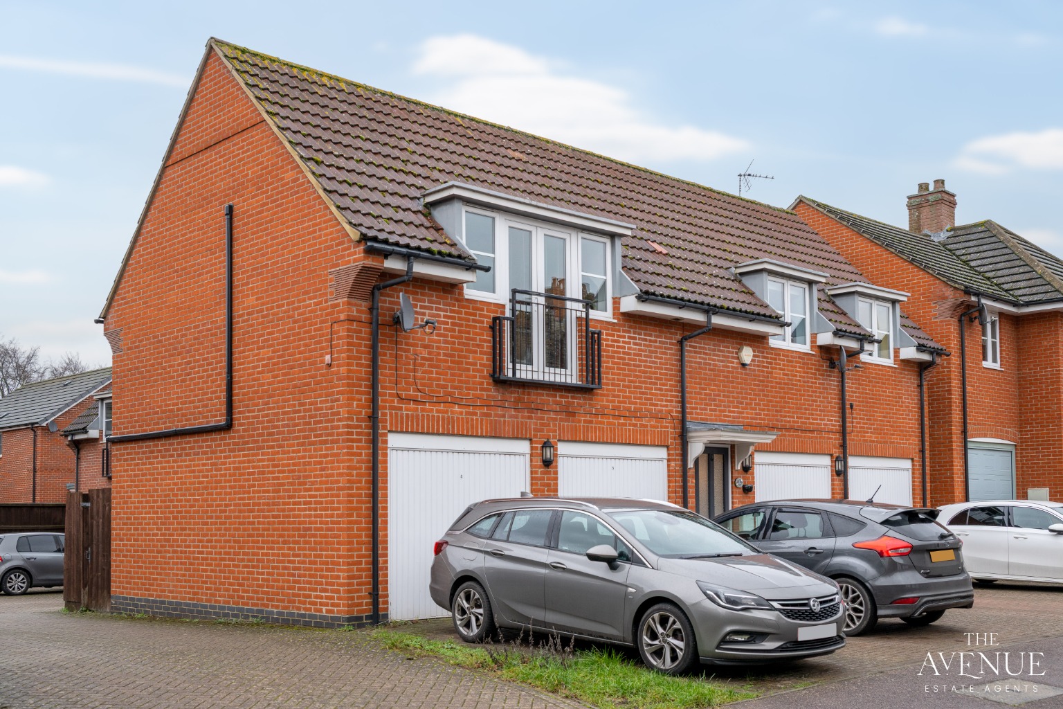 2 bed coach house for sale in Castlefield Close, Higham Ferrers, NN0 8FA - Property Image 1