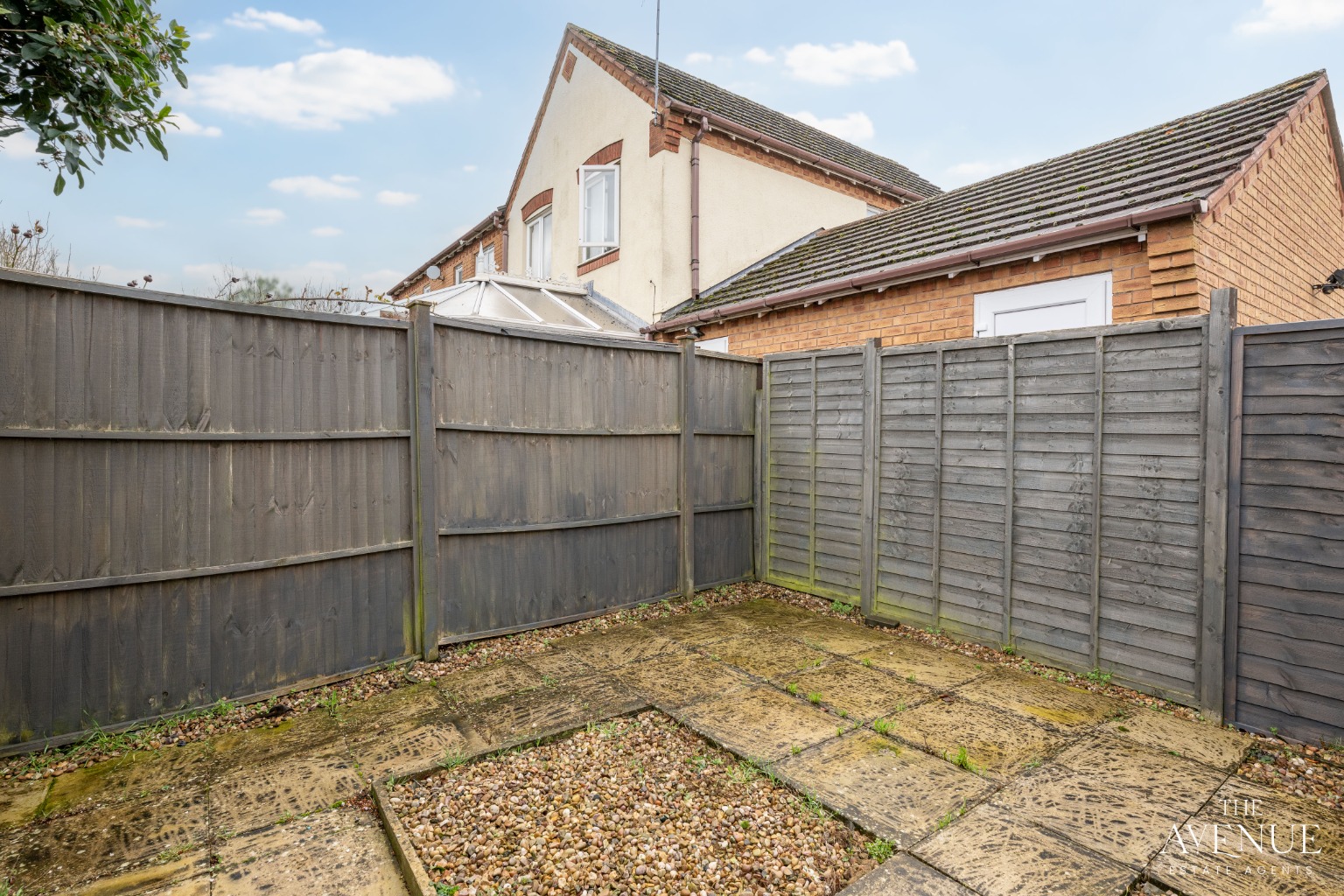 2 bed terraced house for sale in Foxglove Close, Rushden, NN10 0TS  - Property Image 24