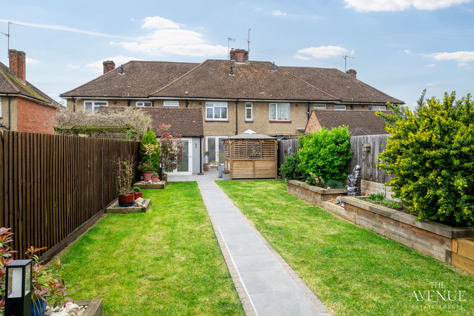 3 bed terraced house for sale in The Hedges, Rushden 27