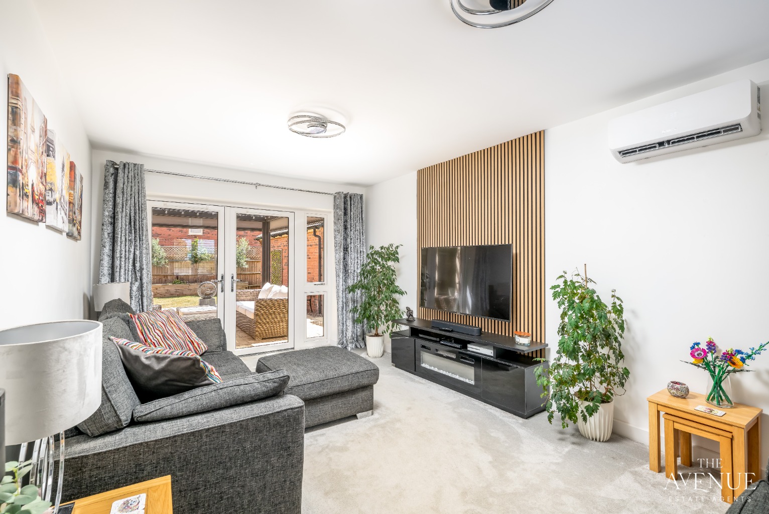4 bed detached house for sale in Gleanings Close, Irchester, NN29 7FJ 3