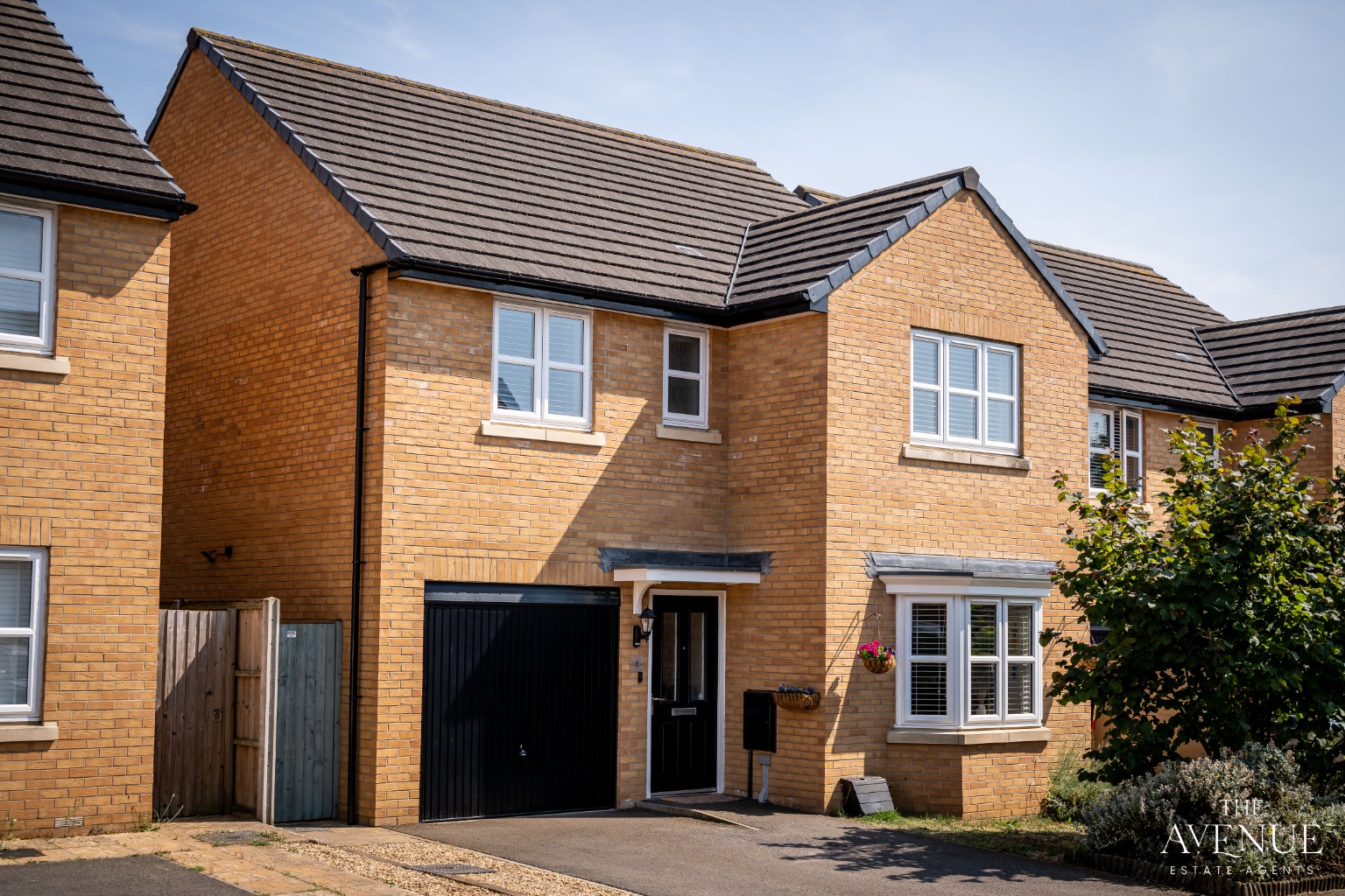 4 bed detached house for sale in Crab Apple Drive, Higham Ferrers, NN10 8FG 38