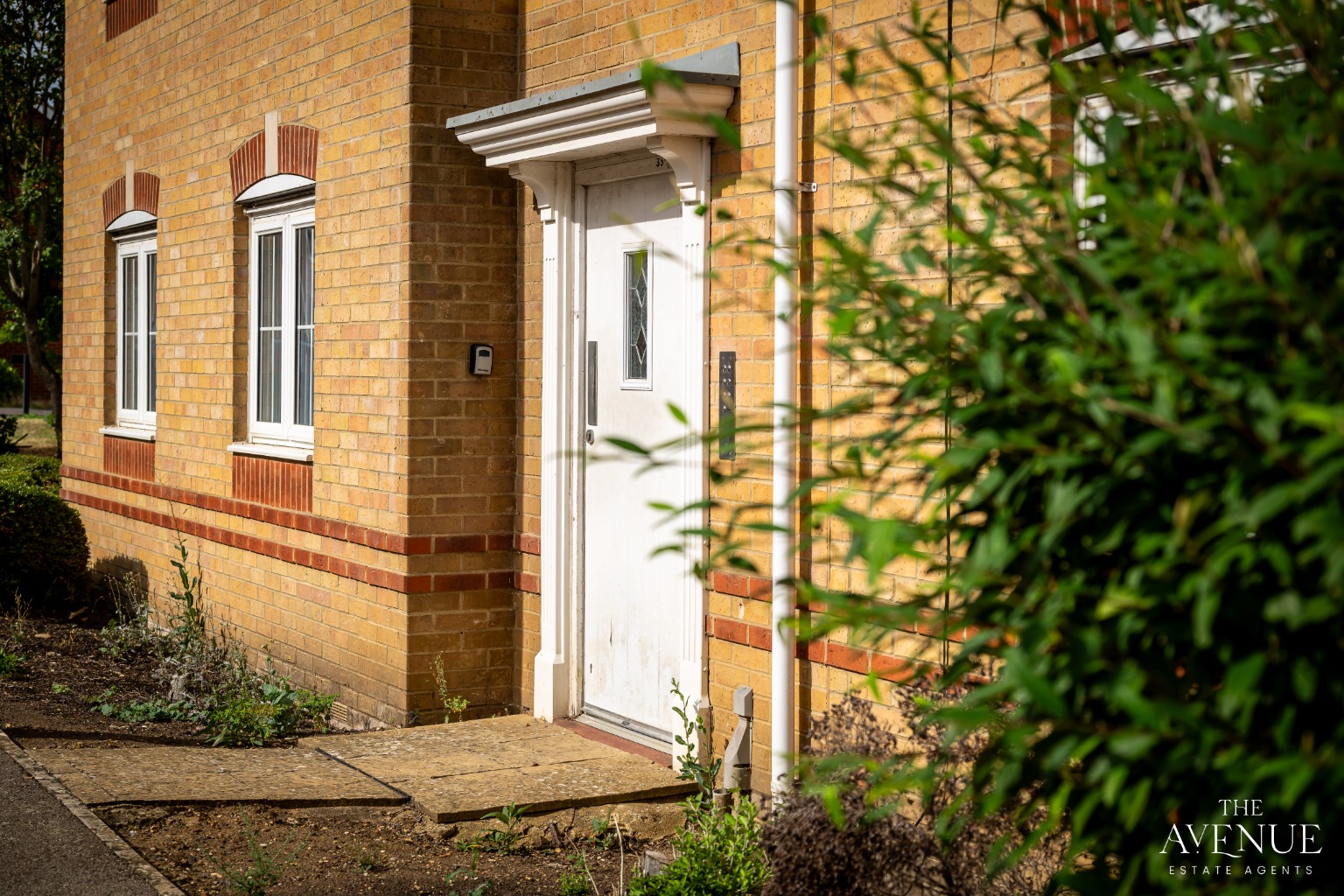 2 bed flat for sale in Regency Court, Rushden, NN10 6EY 3