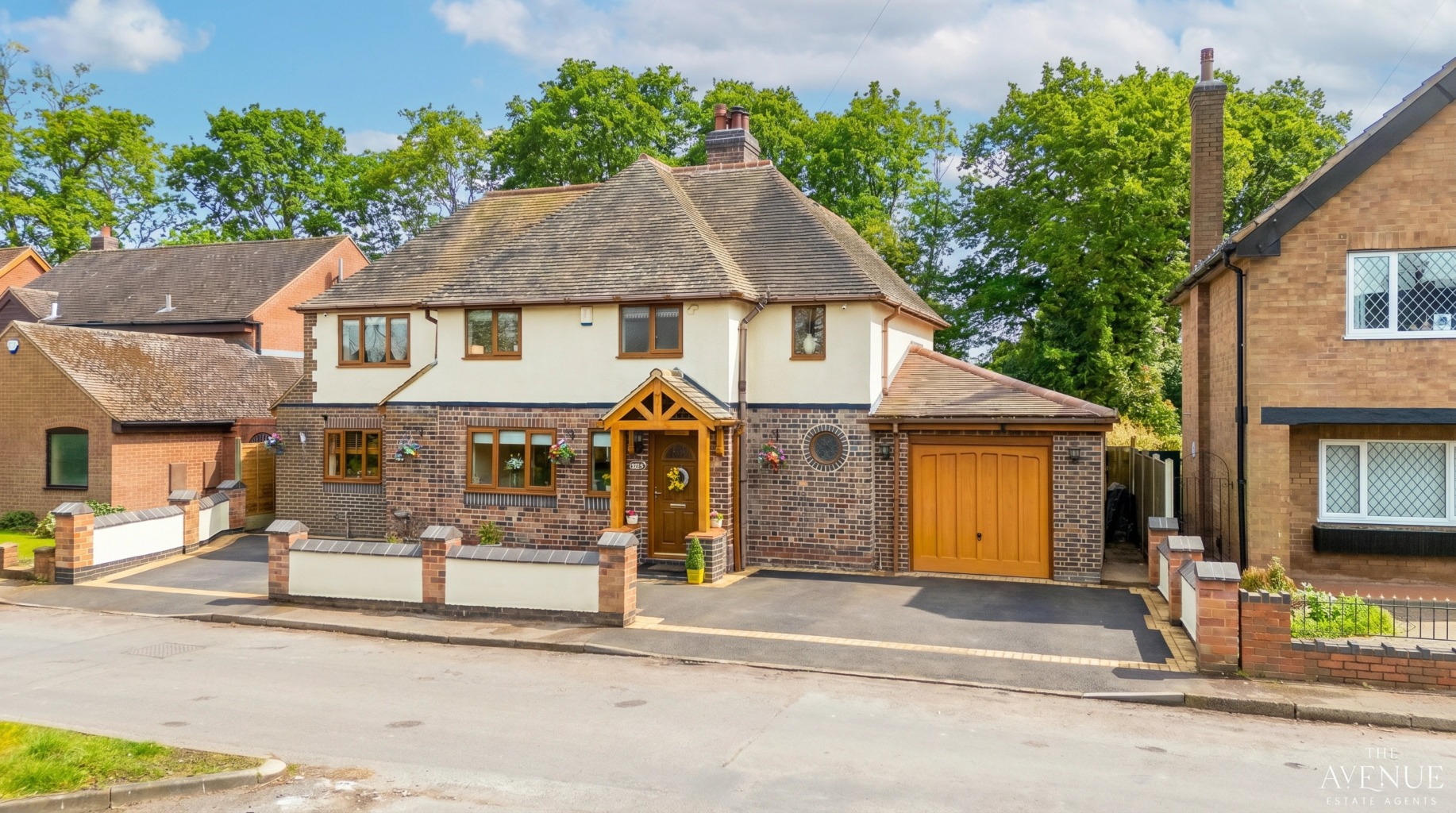 5 bed detached house for sale in Wraydene, Park Lane in Bonehill, Tamworth 1