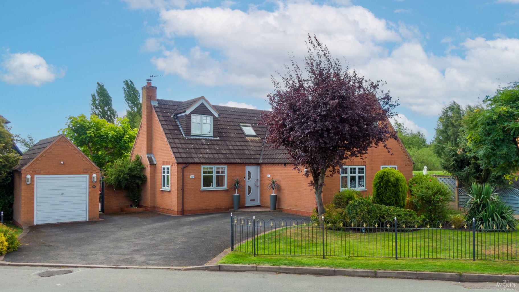 3 bed detached house for sale in Stepping Stones, Fazeley, Tamworth, Staffordshire, B78 3RT - Property Image 1
