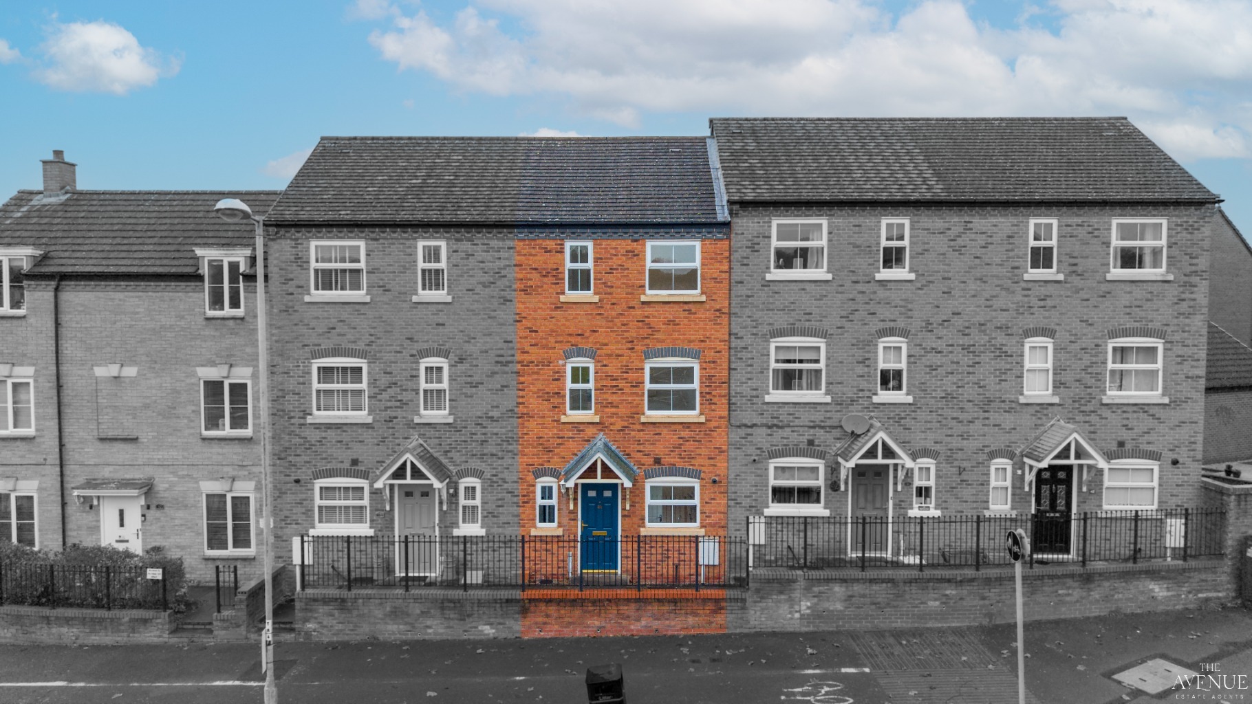 3 bed town house for sale in Wilnecote, Tamworth, Staffordshire, B77 - Property Image 1
