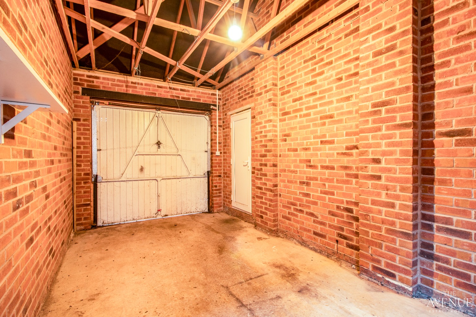 3 bed town house for sale in Wilnecote, Tamworth, Staffordshire, B77 - Property Image 17