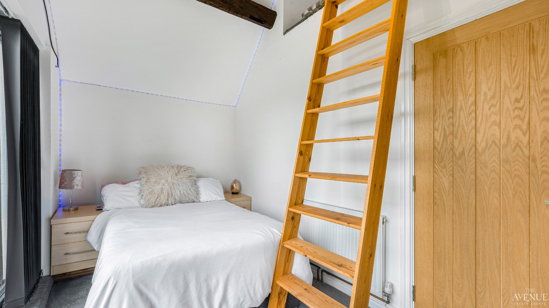 5 bed cottage for sale in Exclusive Riverside Cottage, Coventry Road, Kingsbury, B78 35