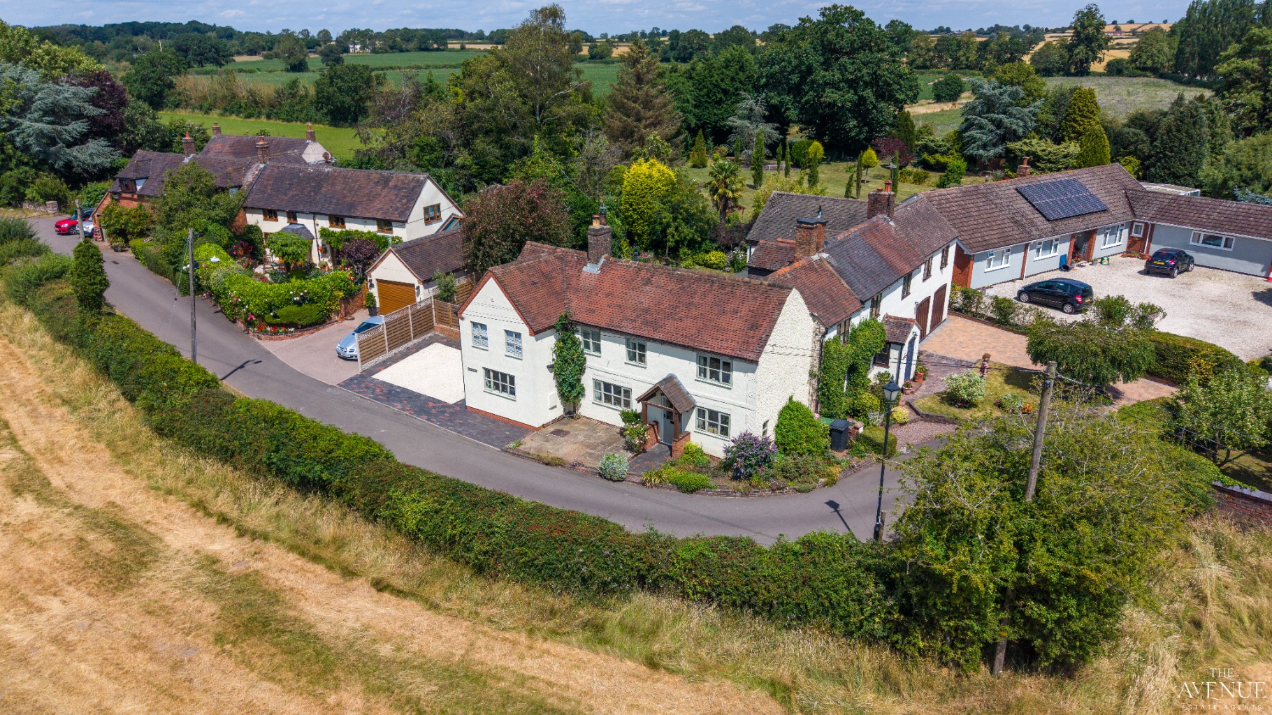 3 bed cottage for sale in Kings Cottage, Hames Lane, Newton Regis, B79 - Property Image 1