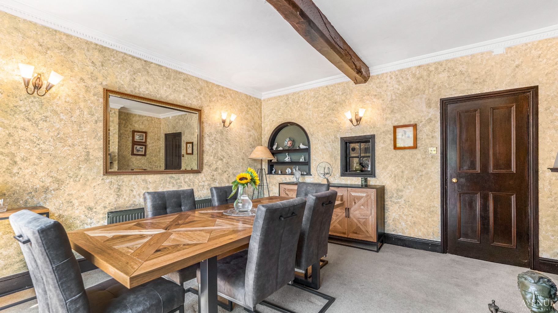 5 bed farm house for sale in Church Farm Mews, Dosthill, Tamworth, Staffordshire, B77  - Property Image 8