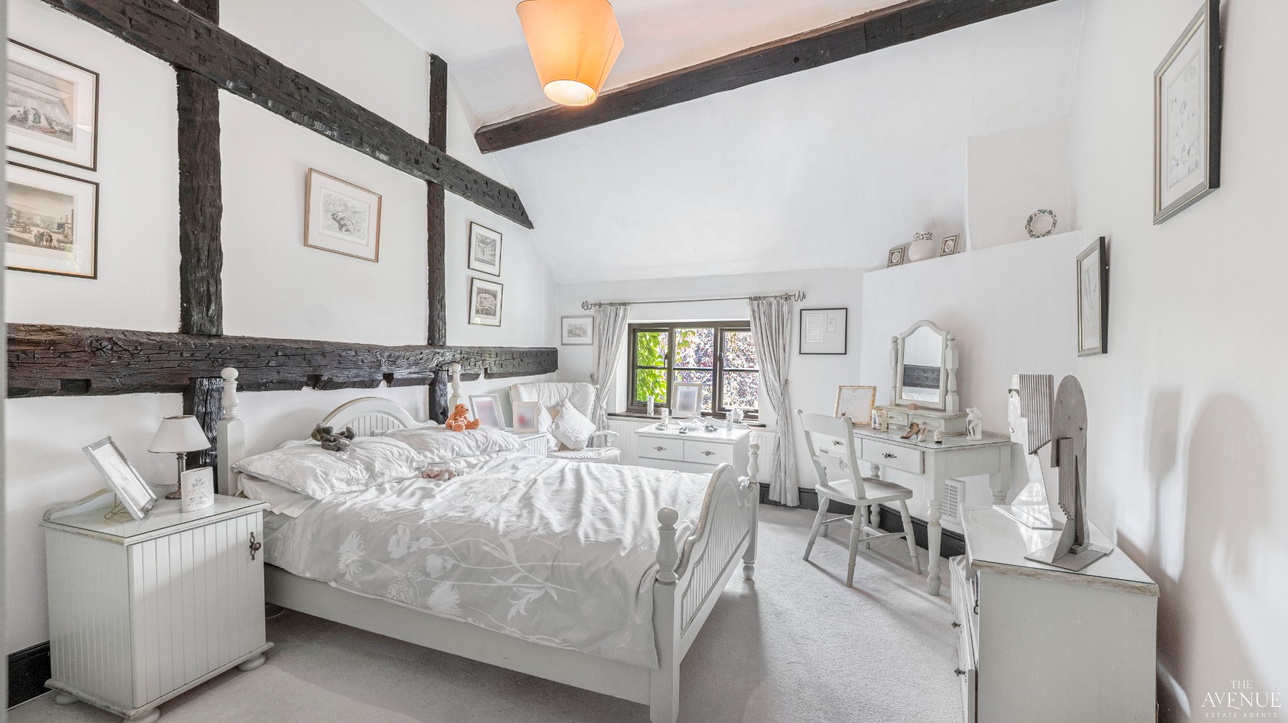 5 bed farm house for sale in Church Farm Mews, Dosthill, Tamworth, Staffordshire, B77 12