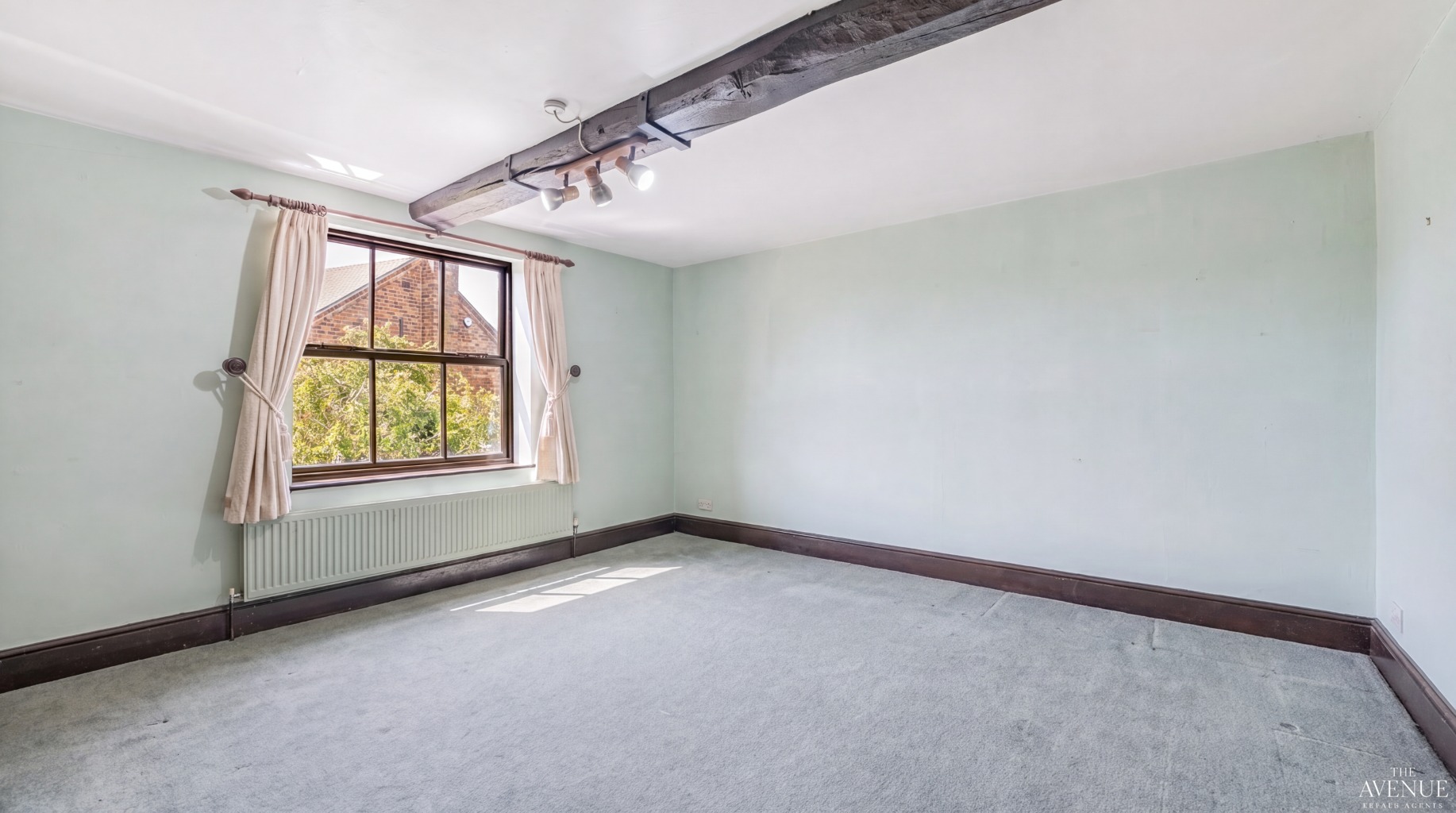 5 bed farm house for sale in Church Farm Mews, Dosthill, Tamworth, Staffordshire, B77  - Property Image 17