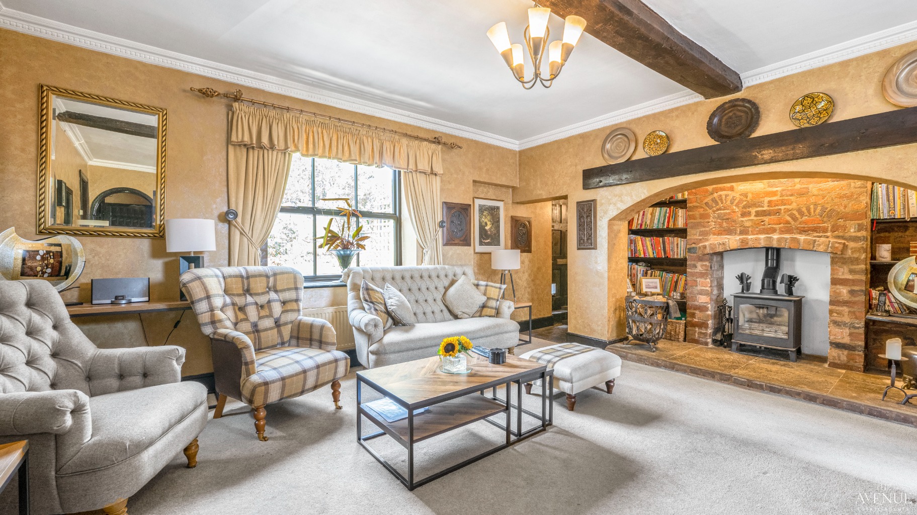 5 bed farm house for sale in Church Farm Mews, Dosthill, Tamworth, Staffordshire, B77  - Property Image 2