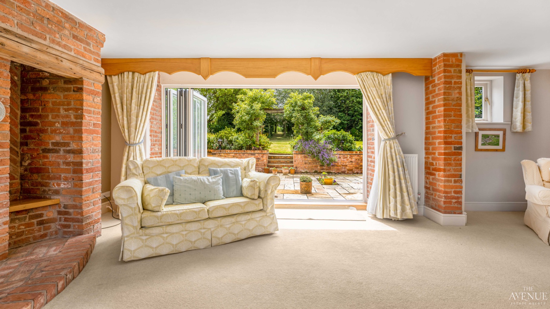 4 bed barn conversion for sale in Farm Town Lane, Coleorton, Coalville, Leicestershire, LE67 13