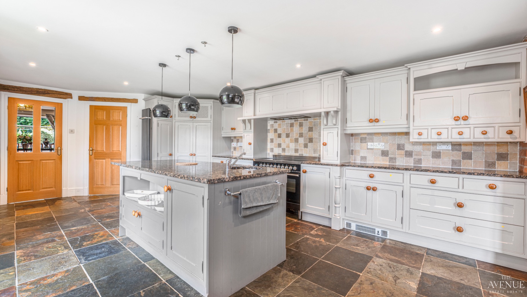 4 bed barn conversion for sale in Farm Town Lane, Coleorton, Coalville, Leicestershire, LE67  - Property Image 7