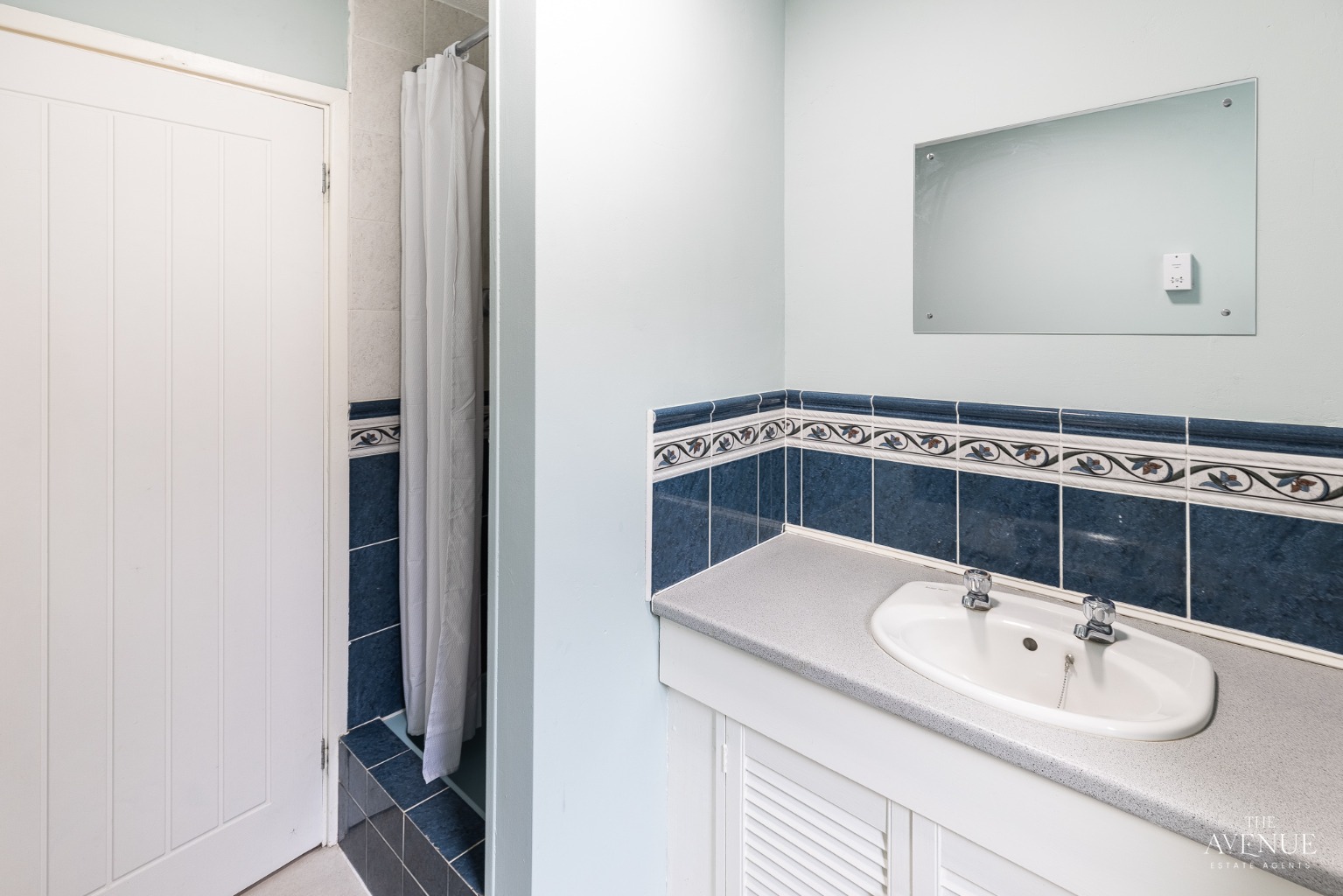 5 bed detached house for sale in Gibraltar Lane, Swavesey, Cambridge, Cambridgeshire  - Property Image 11