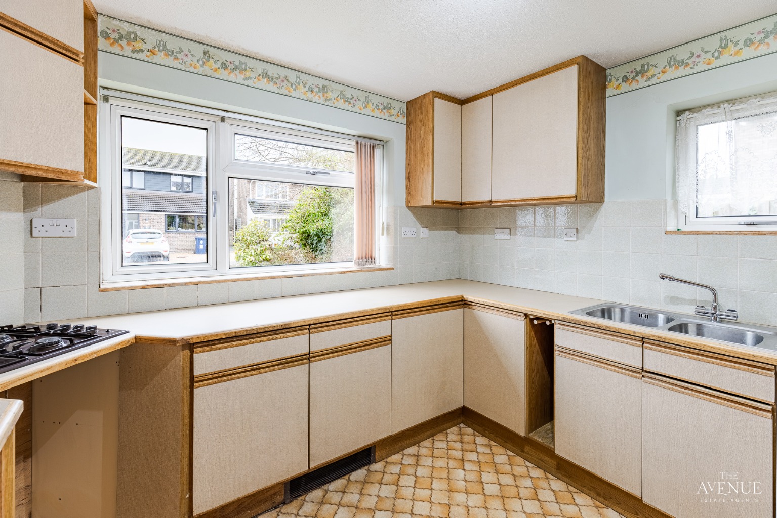 3 bed chalet for sale in Carters Way, Swavesey, Cambridge  - Property Image 9