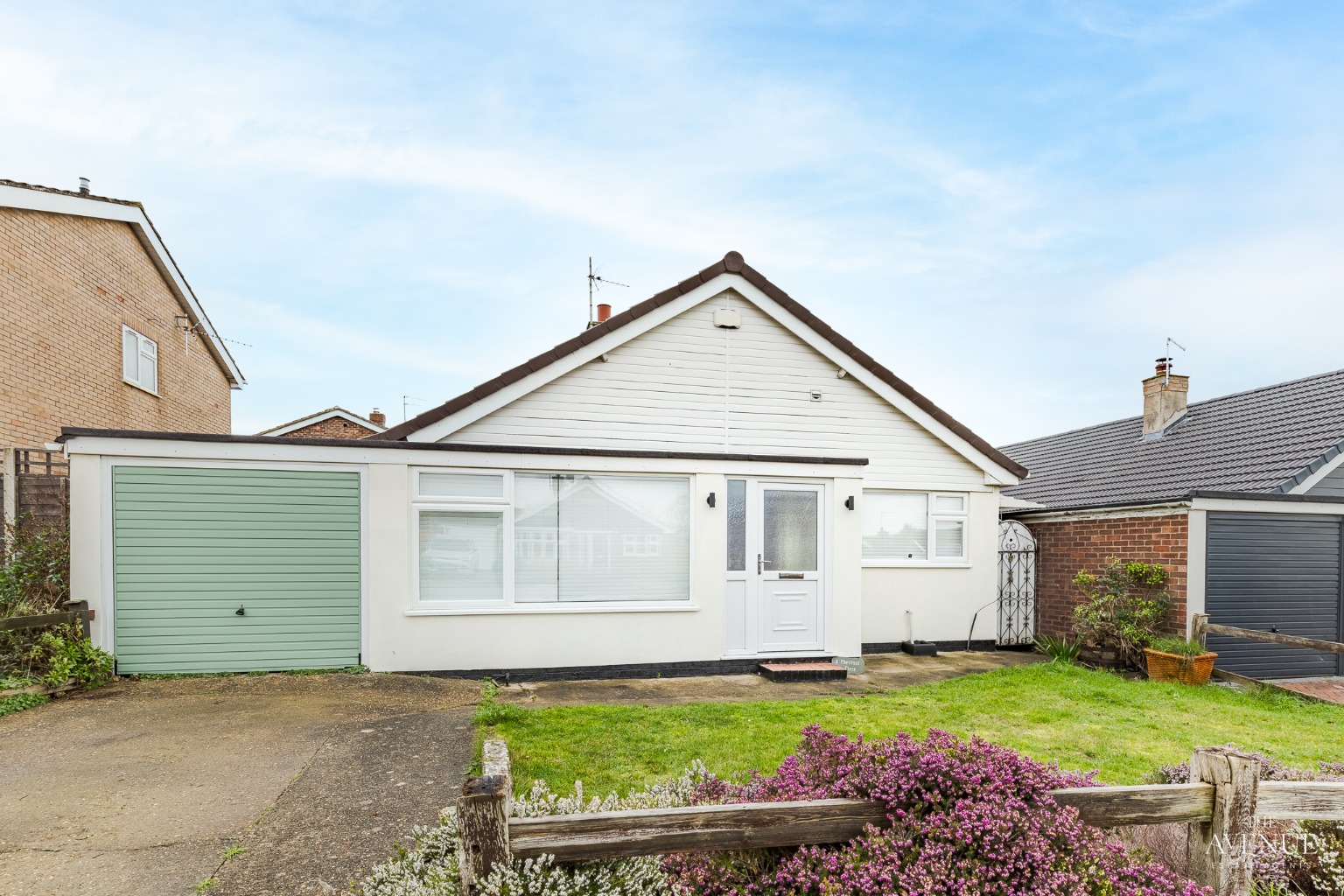 3 bed detached bungalow for sale in Chestnut Close, Brampton, Huntingdon, Cambridgeshire - Property Image 1